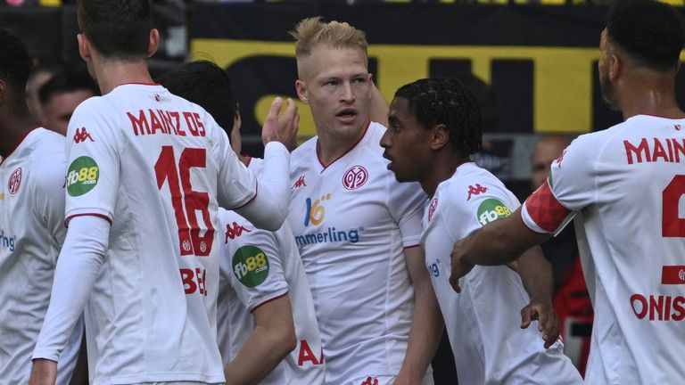 Mainz rocked Dortmund with two first-half goals