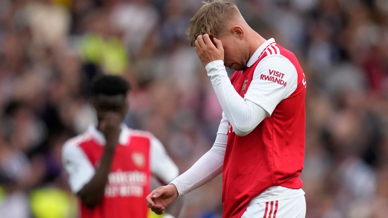 Arsenal&#39;s Emile Smith Rowe reacts at the end of the English Premier League soccer match between Arsenal and Brighton and Hove Albion at Emirates stadium in London, Sunday, May 14, 2023. Brighton won 3-0. (AP Photo/Kirsty Wigglesworth)