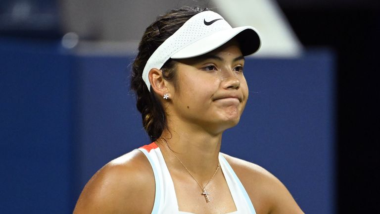 Emma Raducanu injury: 2021 US Open champion will have to take "staged  approach" to comeback after surgery, suggests sports doctor | Tennis News |  Sky Sports