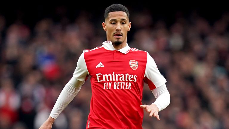 Speaking on Monday Night Football, Jamie Carragher analyzes where it's gone wrong for Arsenal at the back and takes a closer look at William Saliba's impact on the side.