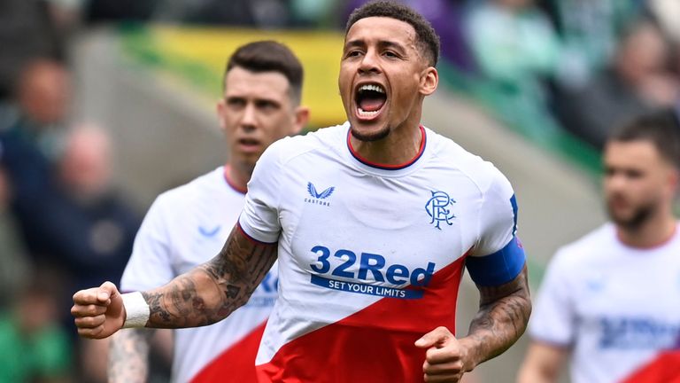 El capitán de los Rangers, James Tavernier, celebra el gol para poner el 1-0