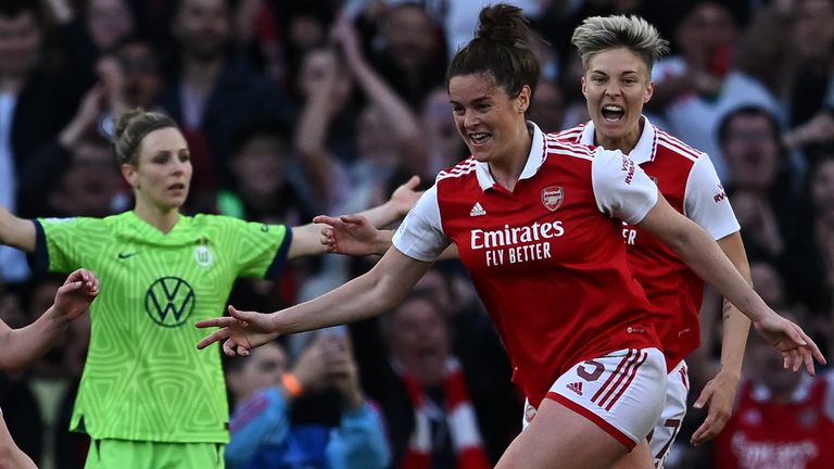 Jennifer Beattie celebrates after scoring for Arsenal vs Wolfsburg