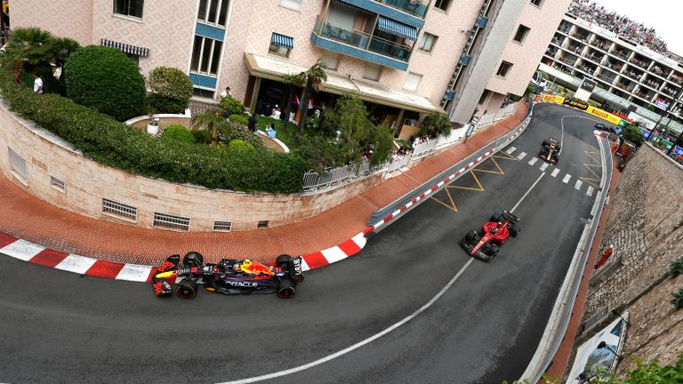CIRCUIT DE MONACO, MONACO - MAY 29: Sergio Perez, Red Bull Racing RB18, leads Carlos Sainz, Ferrari F1-75 during the Monaco GP at Circuit de Monaco on Sunday May 29, 2022 in Monte Carlo, Monaco. (Photo by Andy Hone / LAT Images)