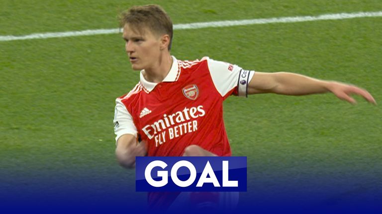 Odegaard scores his second for Arsenal against Chelsea 