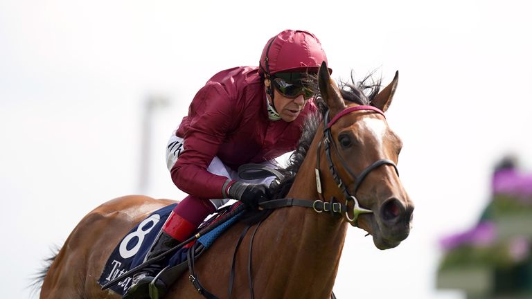 Soul Sister wins the Musidora Stakes under Frankie Dettori