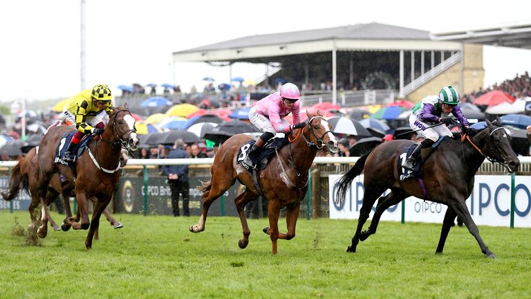 Vadream holds off Live In The Dream to win the Howden Palace House Stakes at Newmarket