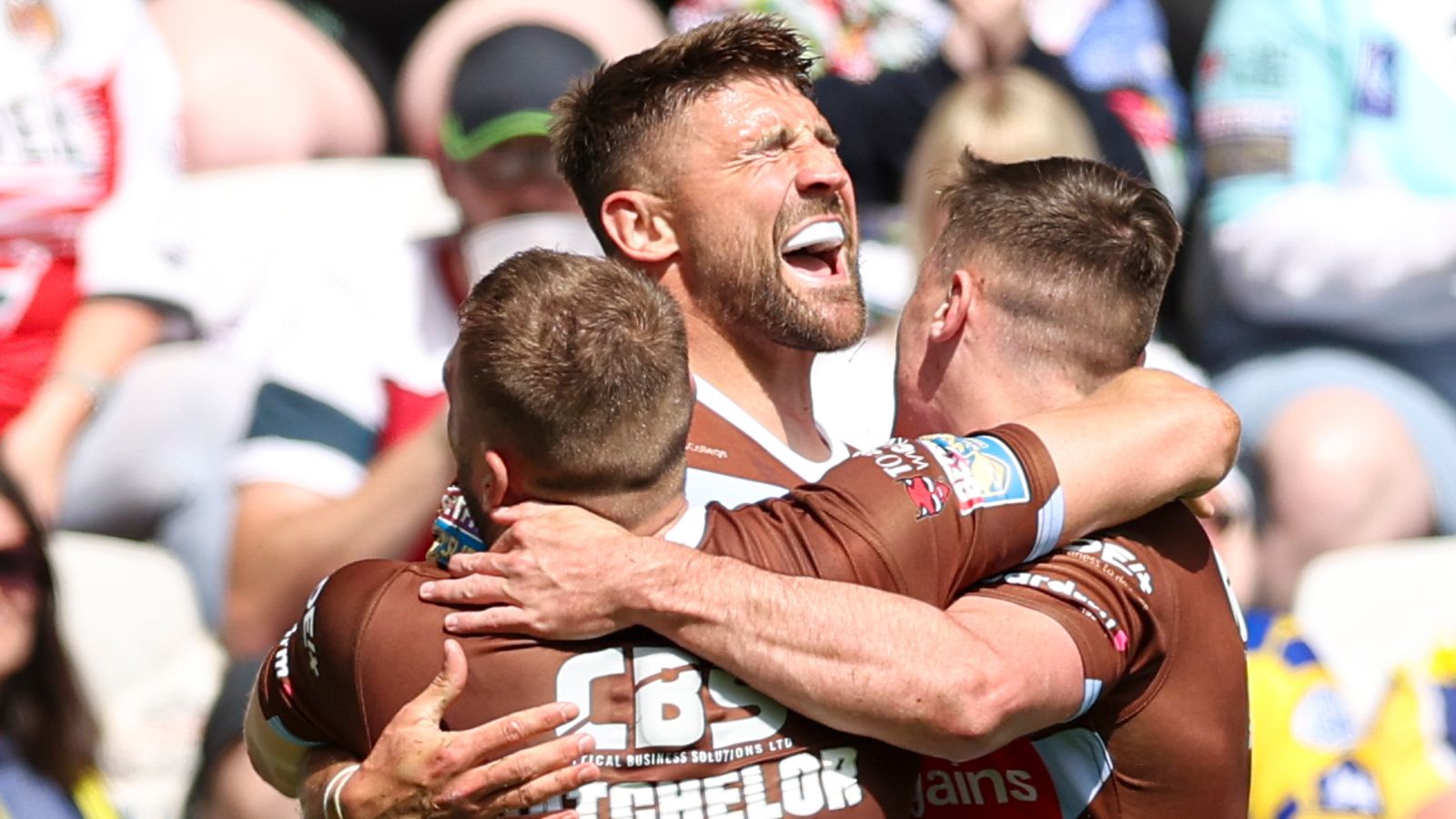 Highlights & Full Match Replay: Huddersfield vs Saints - Round 6