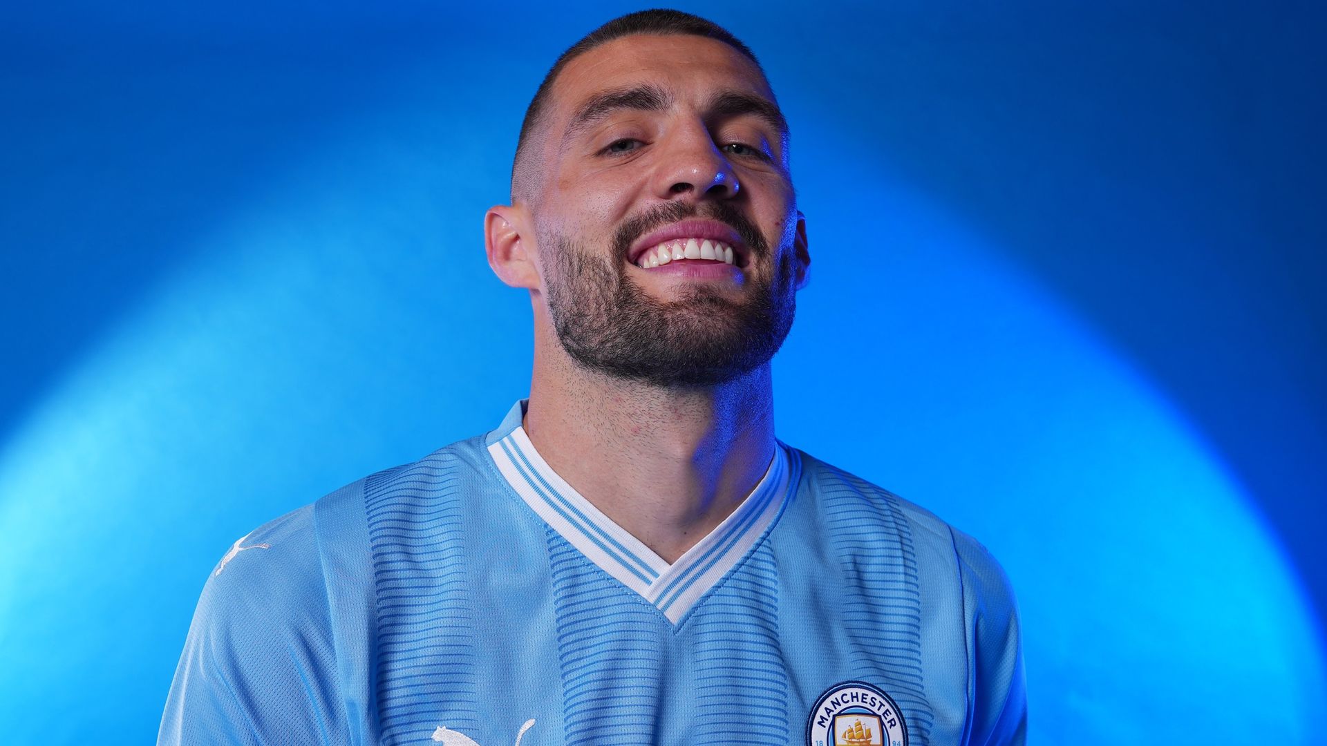Kovacic seals move to Man City from Chelsea