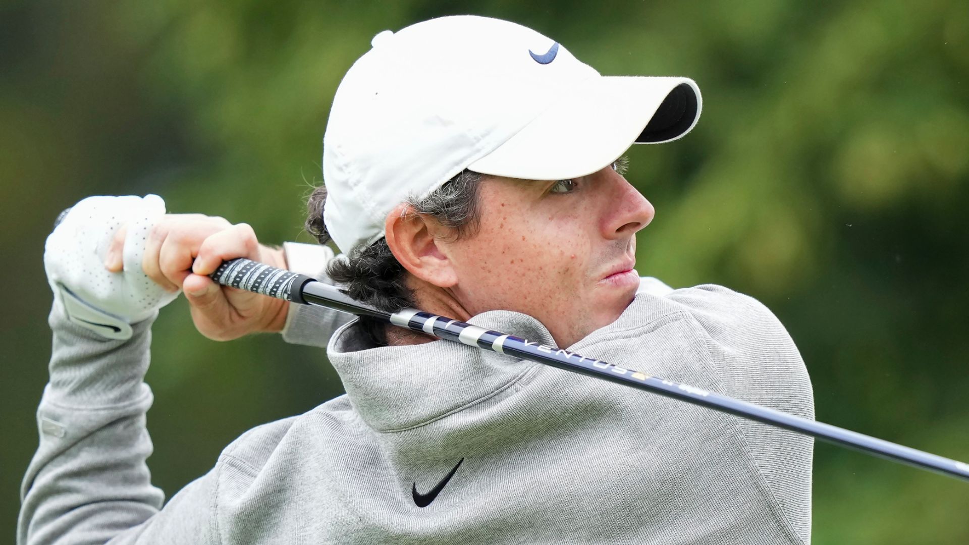 Hatton one off halfway lead in Canada with McIlroy chasing