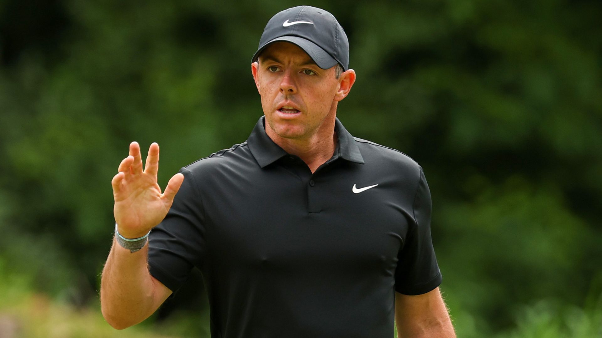 McIlroy moves into Travelers contention as Bradley and McCarthy lead