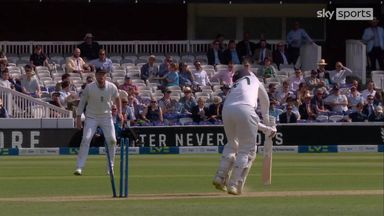 Broad cleans up Hume to end Ireland innings