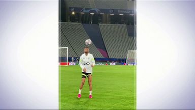 Grealish and Mahrez show off ridiculous skills before CL final