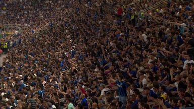 Inter fans clap in support of Lukaku's try against Man City