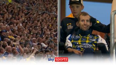 'There is only one Rob Burrow' | Headingley erupts in tribute