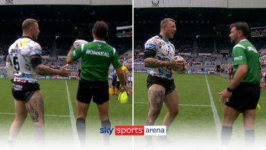 'Aww outstanding!' | Charnley impressed with touch judge's catch!
