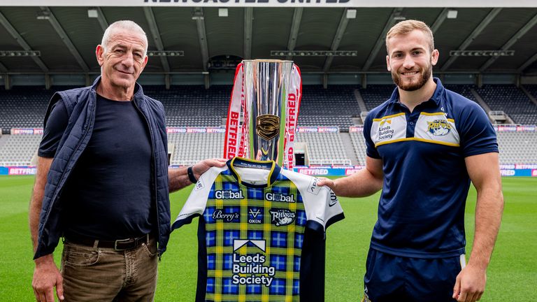 John Bentley with Leeds player Jarrod O'Connor and the Doddie Weir tartan shirt the Rhinos will be wearing at Magic Weekend
