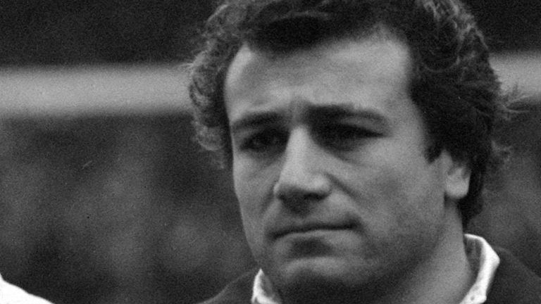 Former England rugby union international Paul Rendall has died at the age of 69 after a battle with motor neurone disease