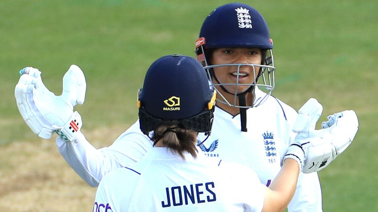 Sophia Dunkley and Amy Jones (PA Images)