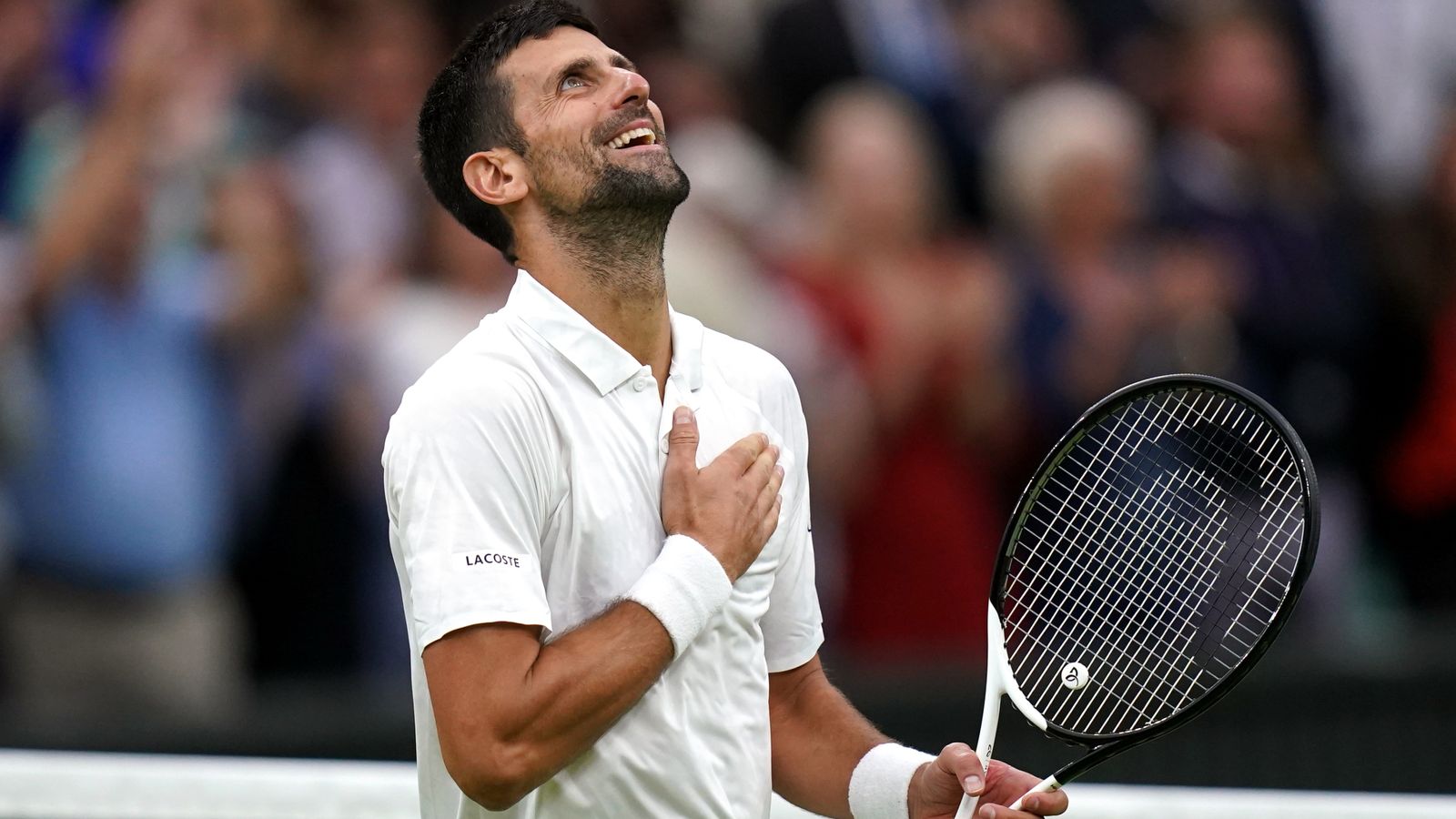 Wimbledon: Novak Djokovic supera a Jannik Sinner para mantenerse en el camino hacia un quinto título consecutivo en el All England Club |  Noticias de tenis
