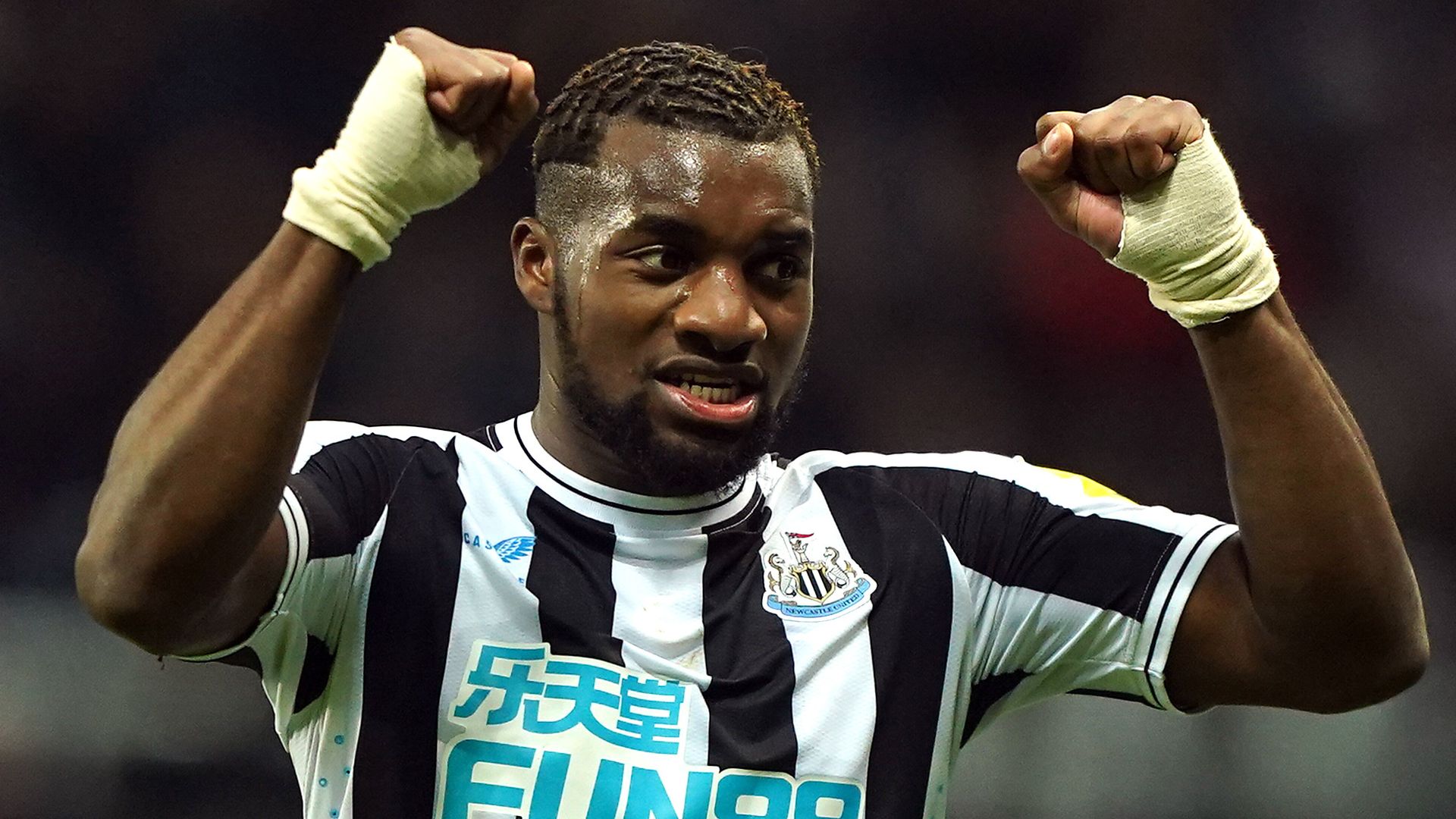 Saint-Maximin leaves Newcastle to sign for Al Ahli