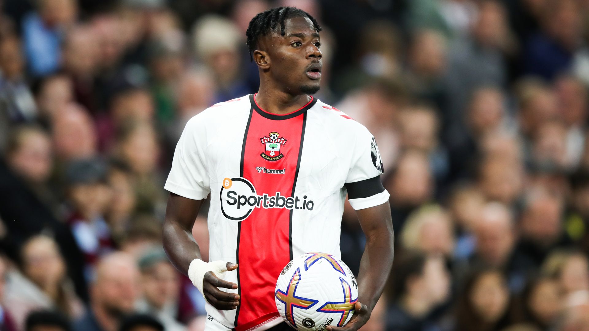 Fulham move for defensive duo Salisu and Bassey