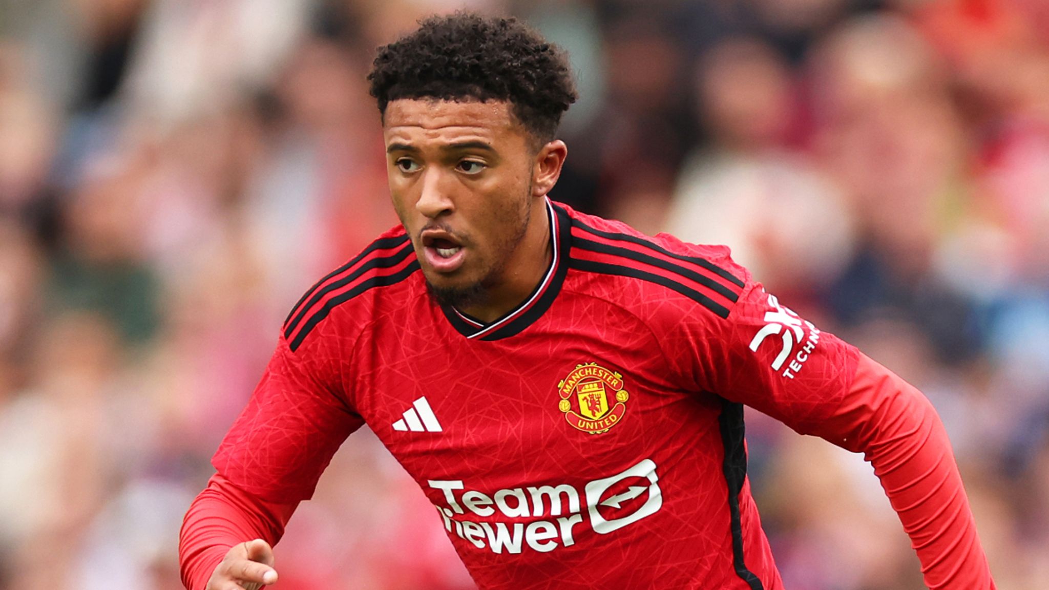 Manchester United: Jadon Sancho says he is 'a scapegoat' after being  dropped - BBC Sport