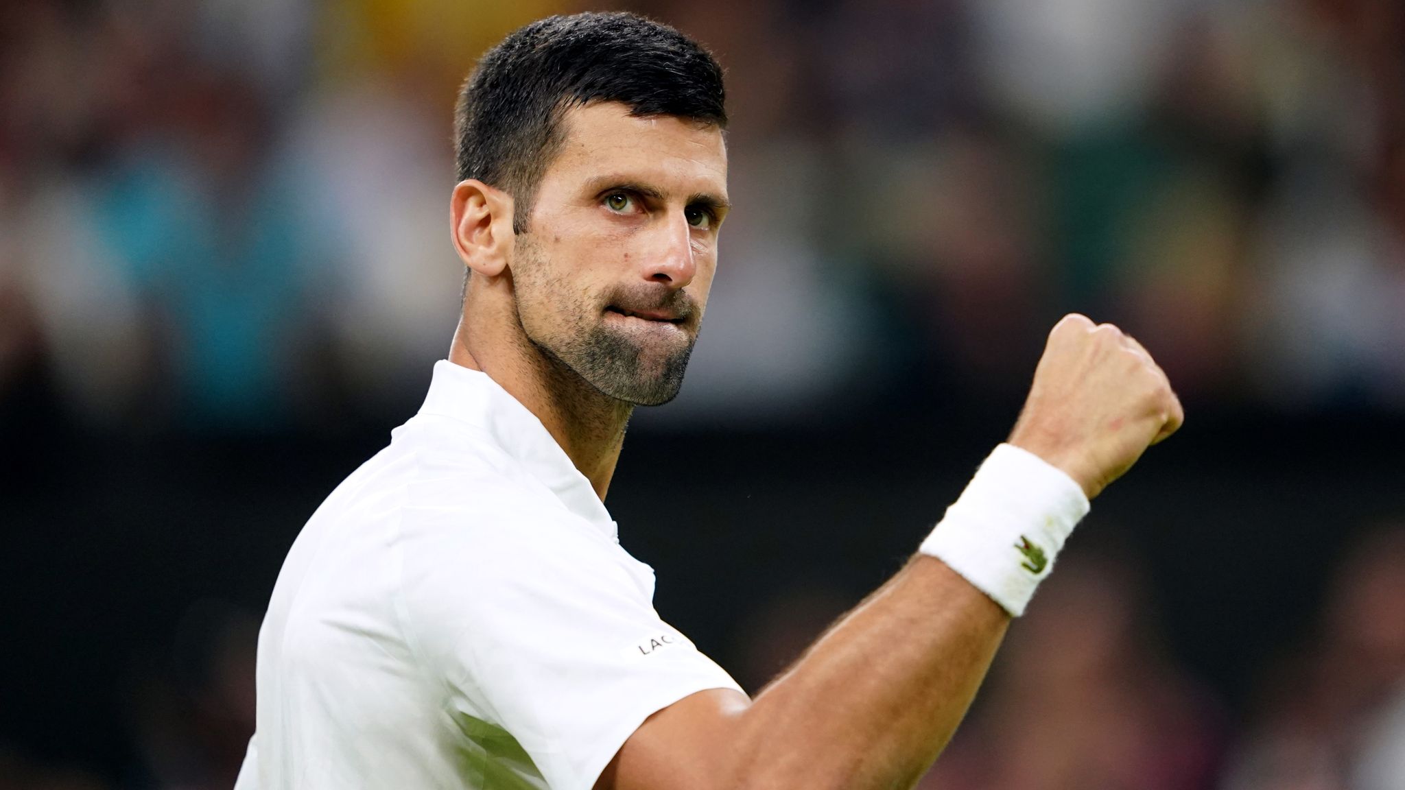 Wimbledon Novak Djokovic leads Hubert Hurkacz by two sets to love before 11pm curfew suspends play Tennis News Sky Sports