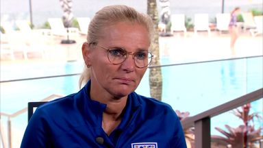 Wiegman: Bonus issue needs to be solved | Armband solution gives the team a voice