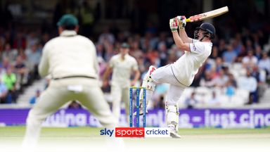 'That's a glorious stroke!' | Brook smashes Marsh for huge six! 