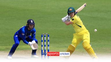 'Huge for Australia!' | Wareham smashes 26 off final over