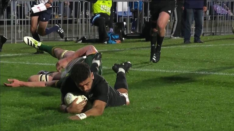 Richie Mo'unga sealed the win for New Zealand against South Africa