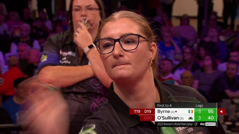 Robyn Byrne impressed with this sensational two-dart 95 finish as she knocked out Rhian O'Sullivan