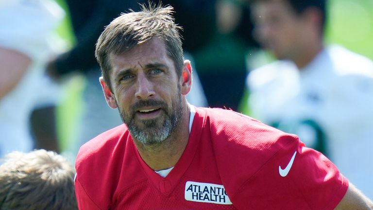 New York Jets quarterback Aaron Rodgers works with Nathaniel Hackett