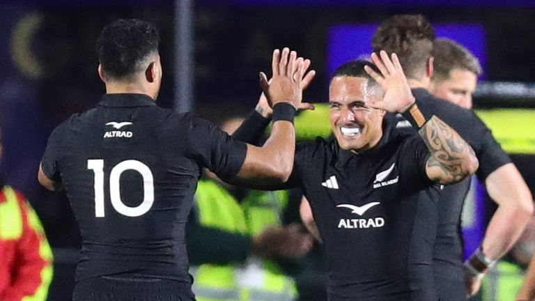 New Zealand scrum-half Aaron Smith scored the first try in the fifth minute 