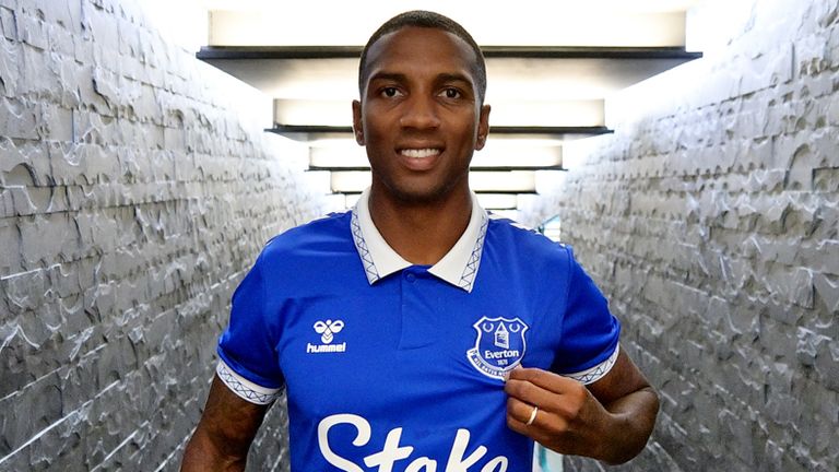 Ashley Young has joined Everton