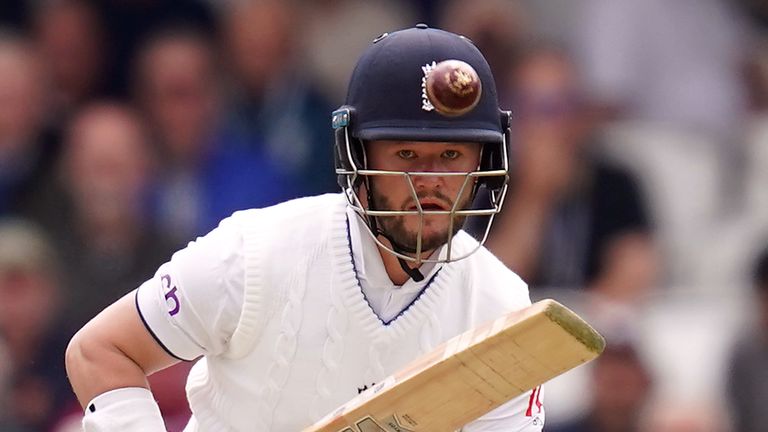 Ben Duckett bats on day one of the fifth Ashes Test at The Oval