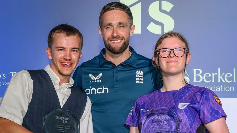 Woakes was presenting Connor and Sophie with their Super 1s Inspire Awards 