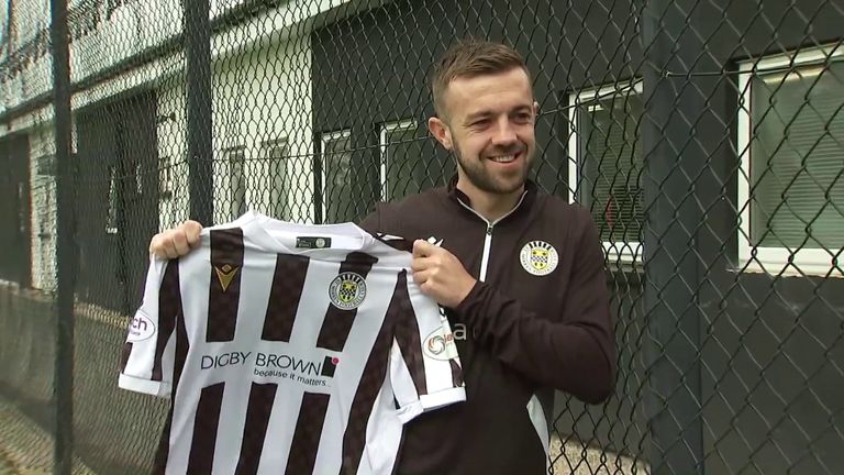 Conor McMenamin has signed a two-year deal at St Mirren 
