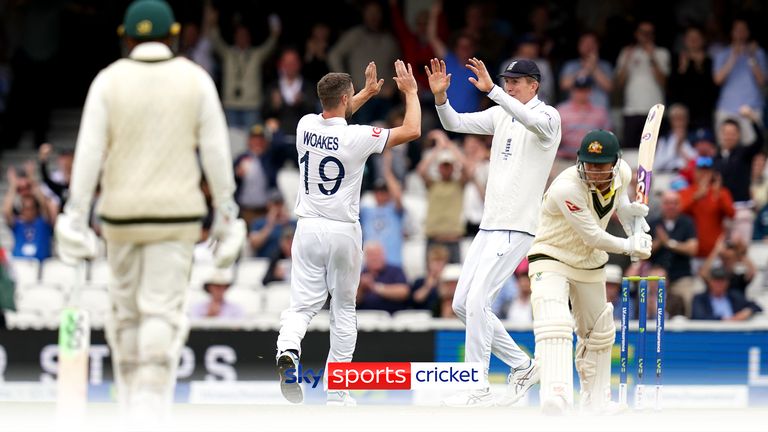 England strike early on the fifth day at The Oval as David Warner edges Chris Woakes&#39; delivery to Jonny Bairstow.