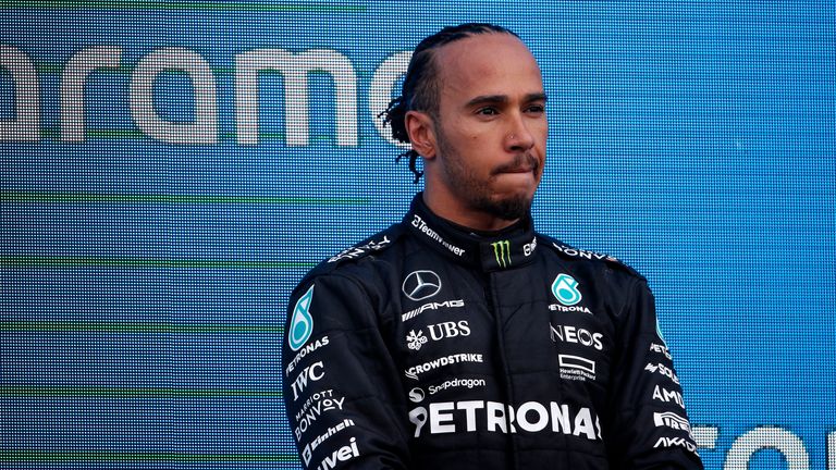 Lewis Hamilton es cuarto en el campeonato de pilotos, a 16 puntos de Fernando Alonso tras el GP de Gran Bretaña