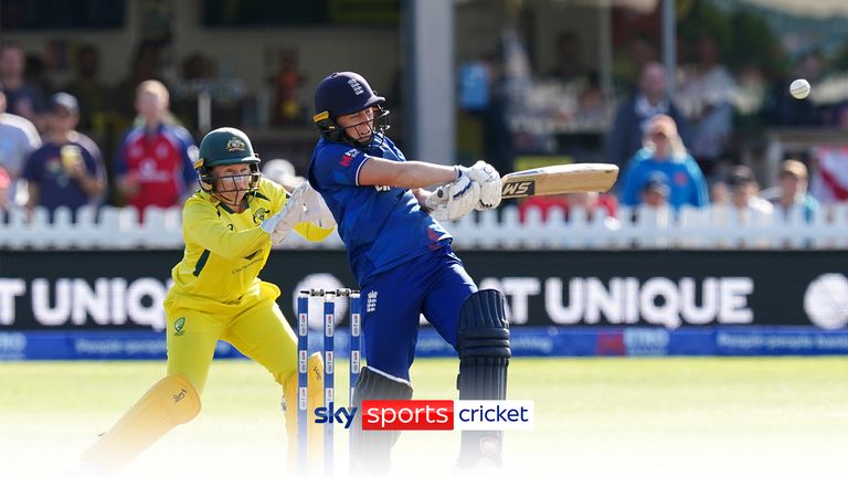 &#39;This is such an important innings!&#39; | Heather Knight brings up 25th ODI half-century