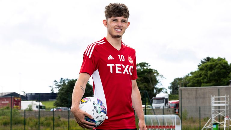 Leighton Clarkson has joined Aberdeen on a permanent deal