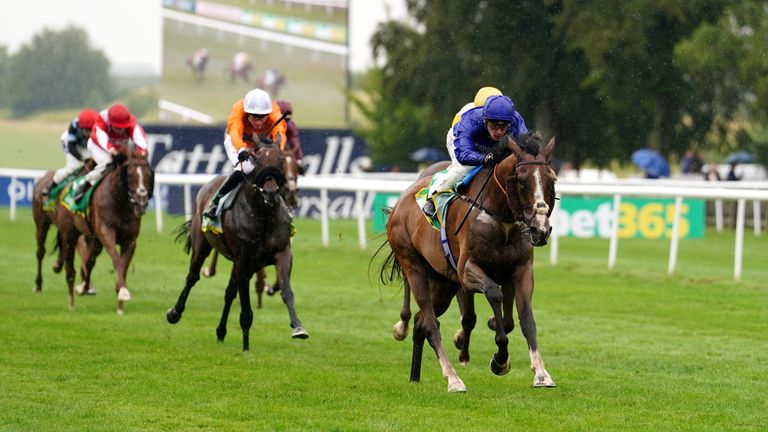 Live Your Dream wins the bet365 Trophy at Newmarket under Kevin Stott