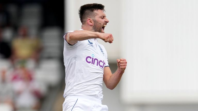 Mark Wood's pace proved the difference in the opening session of the third Ashes Test at Headingley