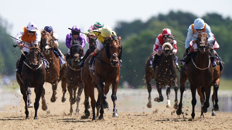 Oisin Murphy (right) delivers Batal Dubai with a perfect run at Newcastle