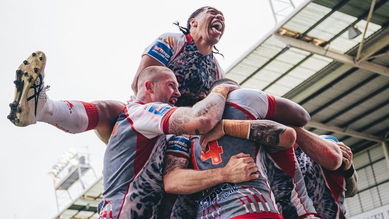 Picture by Alex Whitehead/SWpix.com - 22/07/2023 - Rugby League - Betfred Challenge Cup Semi-Final - Leigh Leopards v St Helens - Halliwell Jones Stadium, Warrington, England - Leigh’s Oliver Holmes celebrates his try with team-mates