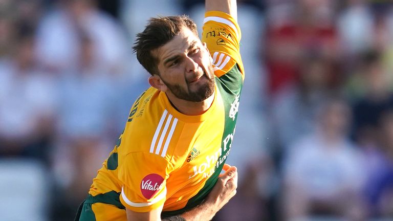 Notts Outlaws v Derbyshire Falcons - Vitality Blast T20 - Trent Bridge
Nottingham's Shaheen Afridi bowls with his left hand during the Vitality Blast T20 match at Trent Bridge, Nottingham. Picture date: Friday May 26, 2022.