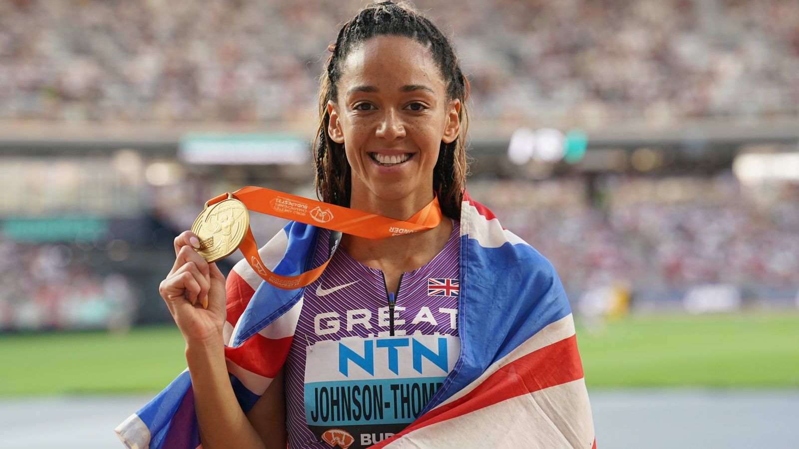 Katarina JohnsonThompson clinches heptathlon World Athletics