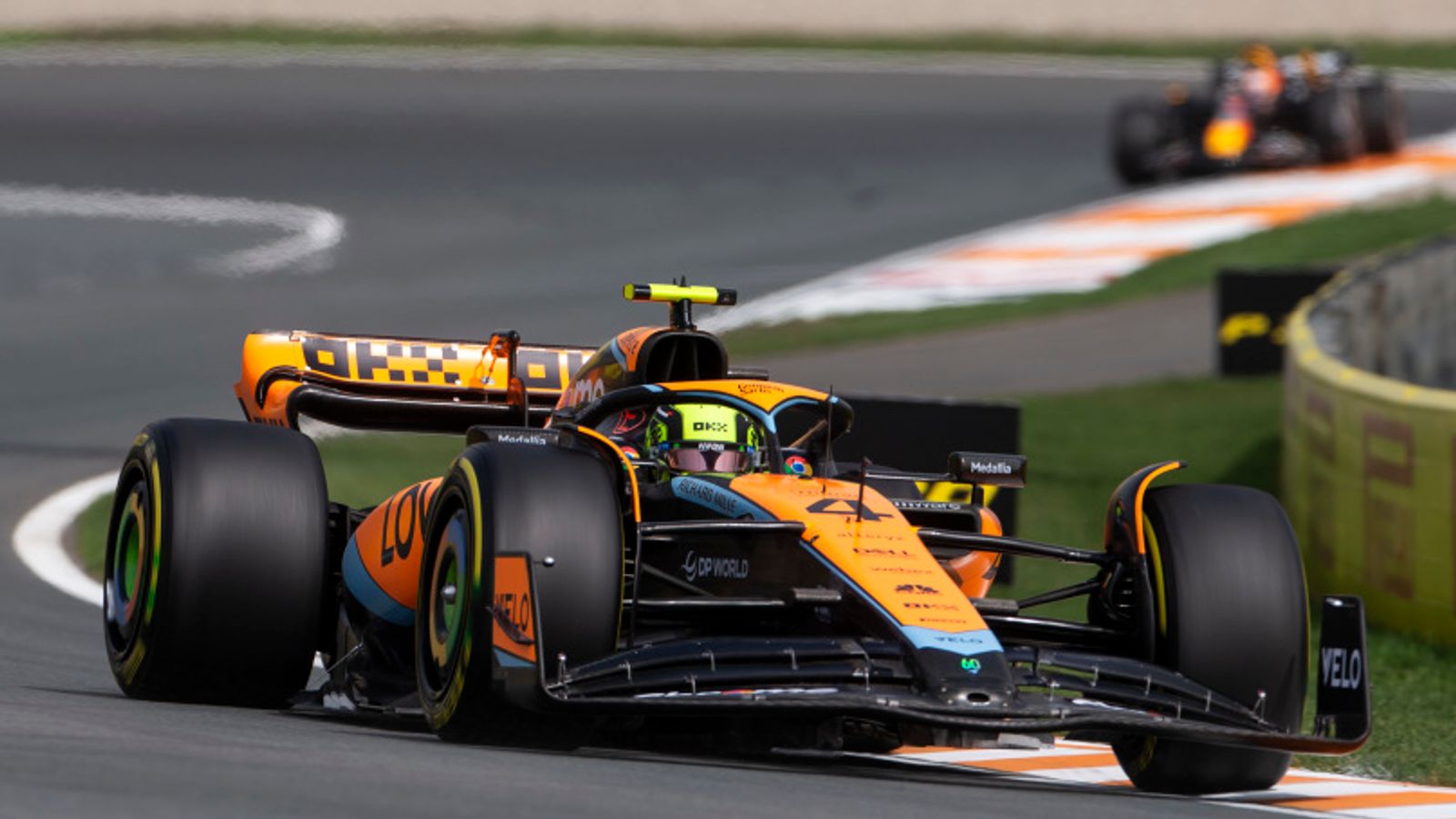 Nederlandse Grand Prix: Lando Norris haalt Max Verstappen in terwijl Daniel Ricciardo na het ongeval voor tests naar het ziekenhuis wordt gebracht |  Formule 1 nieuws