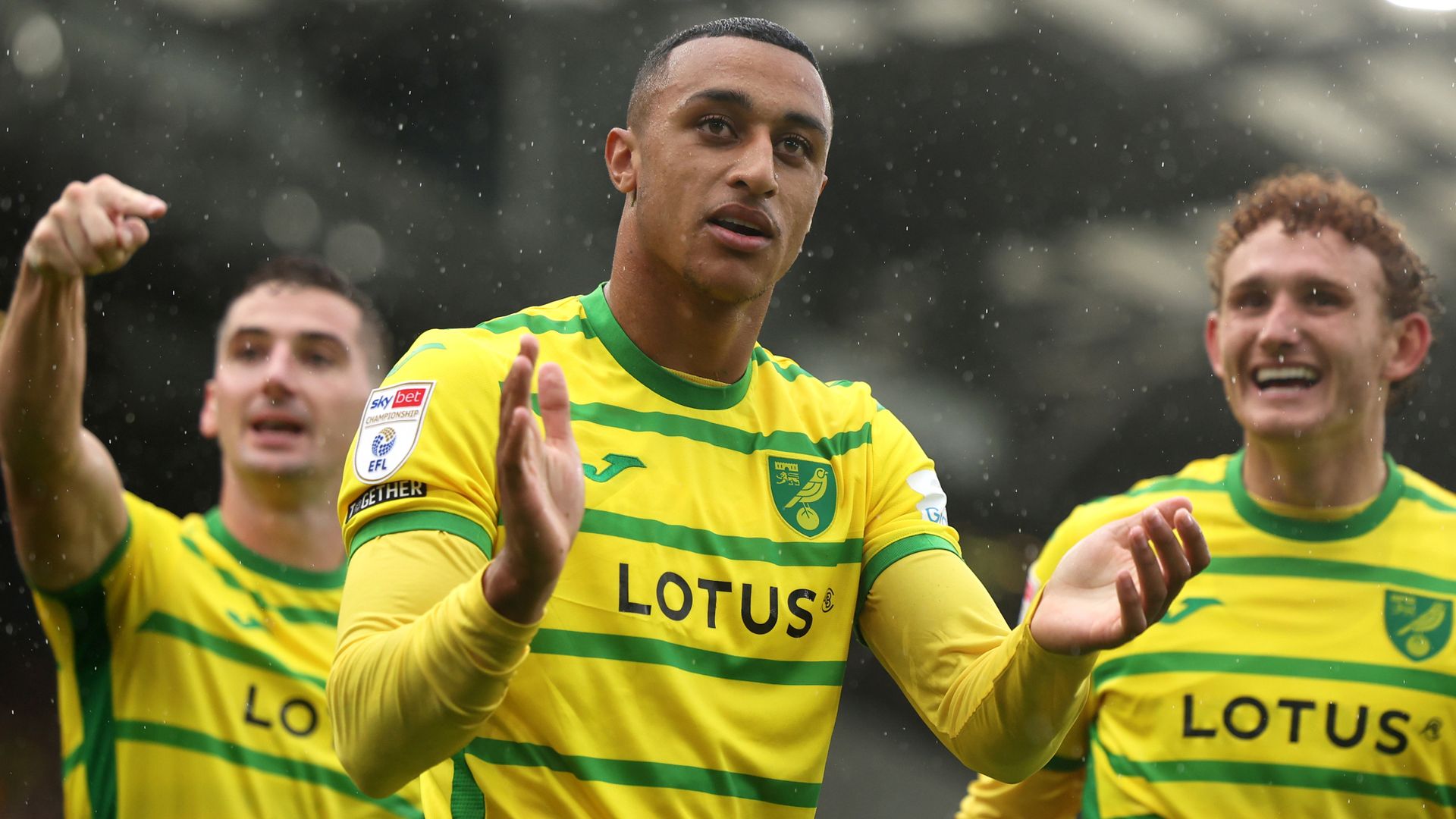 Idah strikes late to seal comeback win for Norwich